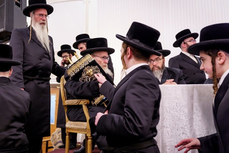 האחים לאנטשעווסקי, יוסי גולדברגר, אברומי בלום
