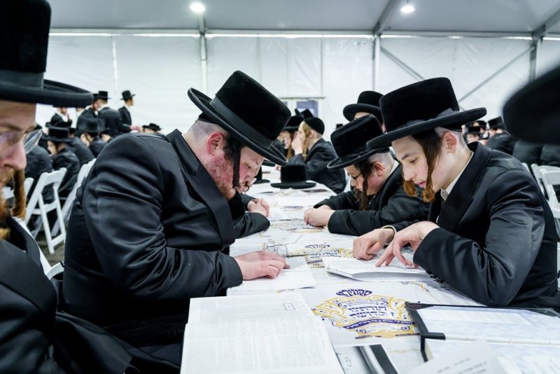 האחים לאנטשעווסקי, יוסי גולדברגר, אברומי בלום