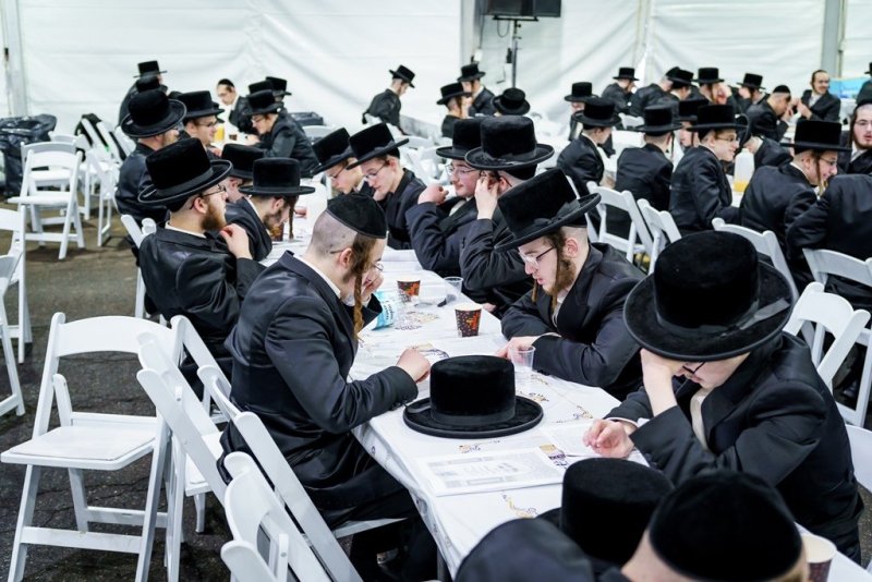האחים לאנטשעווסקי, יוסי גולדברגר, אברומי בלום