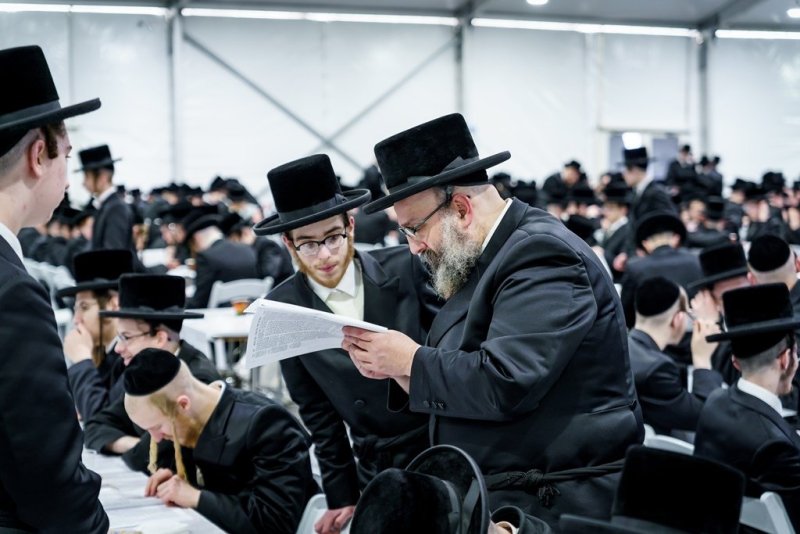 האחים לאנטשעווסקי, יוסי גולדברגר, אברומי בלום
