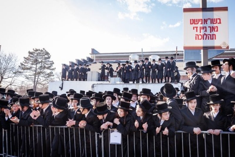 האחים לאנטשעווסקי, יוסי גולדברגר, אברומי בלום
