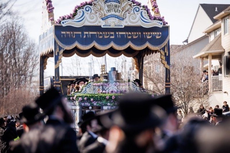 האחים לאנטשעווסקי, יוסי גולדברגר, אברומי בלום