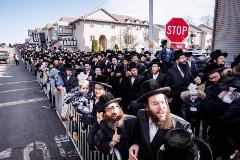 האחים לאנטשעווסקי, יוסי גולדברגר, אברומי בלום