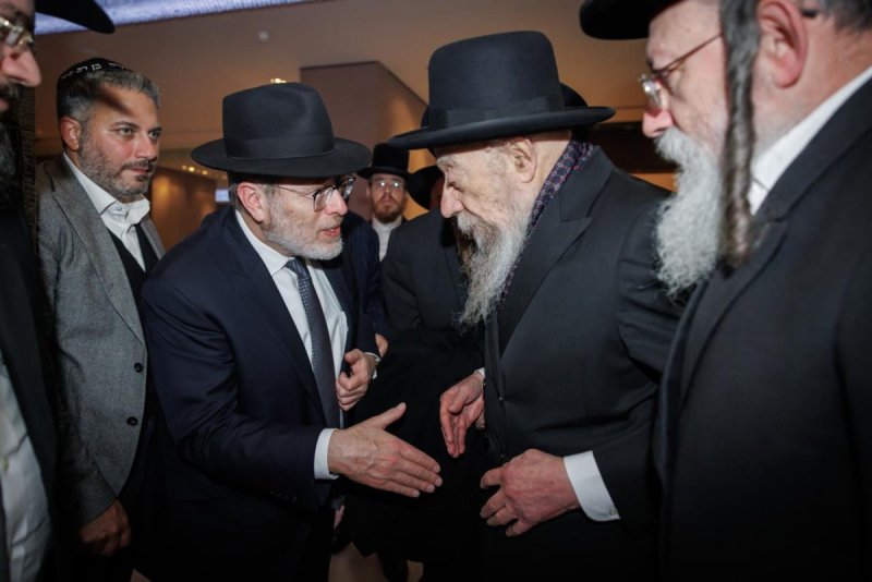 דניאל נפוסי ומאיר זלזניק