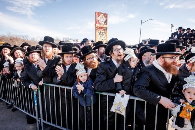 האחים לאנטשעווסקי, יוסי גולדברגר, אברומי בלום