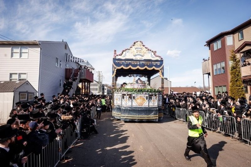 האחים לאנטשעווסקי, יוסי גולדברגר, אברומי בלום