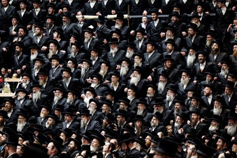 האחים לאנטשעווסקי, יוסי גולדברגר, אברומי בלום