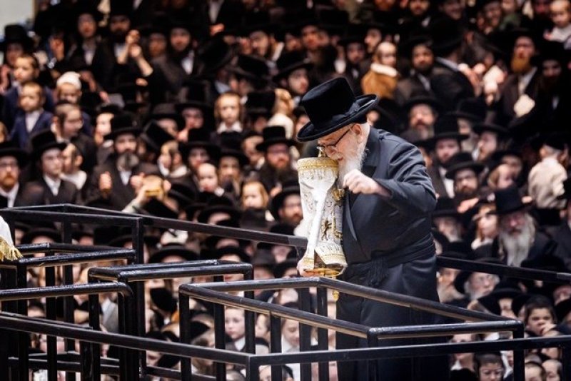 האחים לאנטשעווסקי, יוסי גולדברגר, אברומי בלום