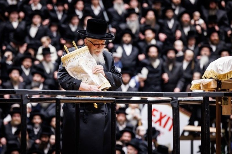 האחים לאנטשעווסקי, יוסי גולדברגר, אברומי בלום