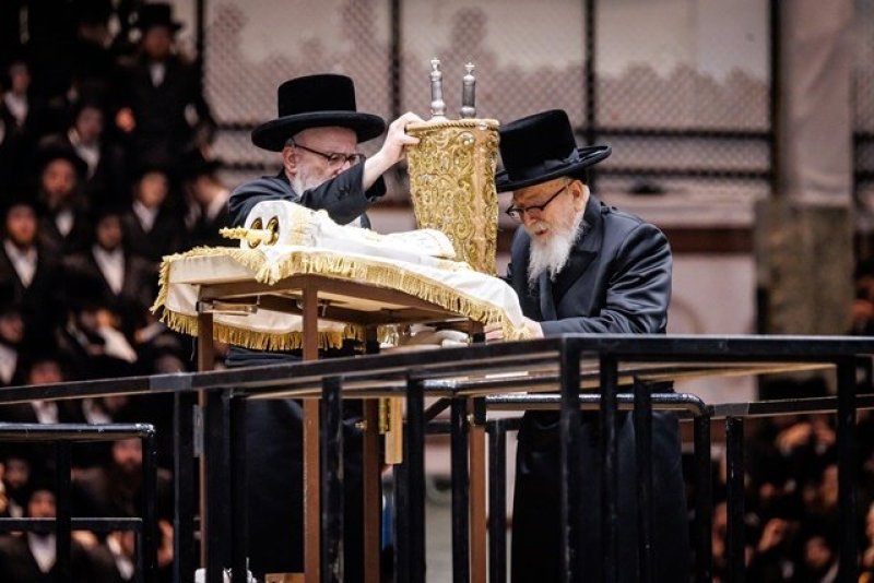 האחים לאנטשעווסקי, יוסי גולדברגר, אברומי בלום