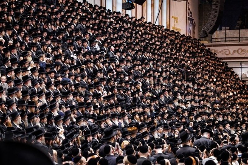 האחים לאנטשעווסקי, יוסי גולדברגר, אברומי בלום