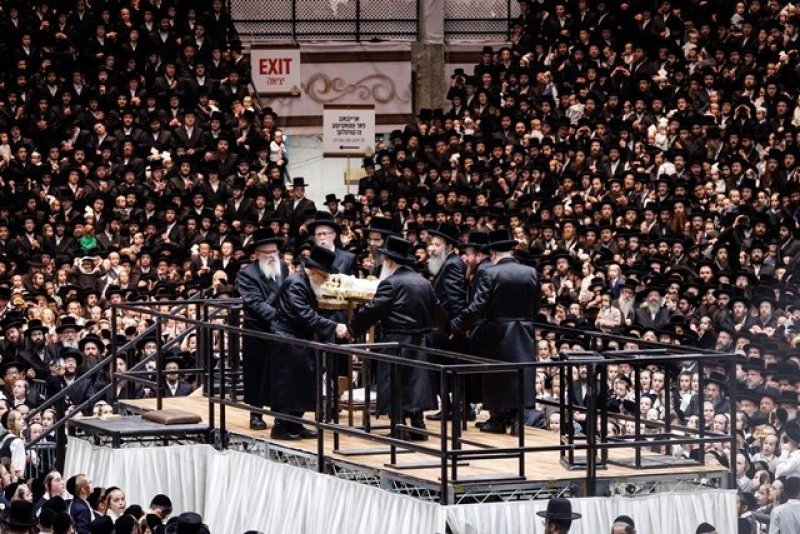 האחים לאנטשעווסקי, יוסי גולדברגר, אברומי בלום