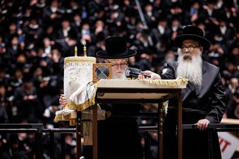 האחים לאנטשעווסקי, יוסי גולדברגר, אברומי בלום