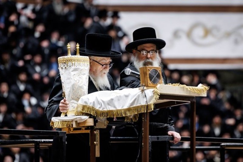 האחים לאנטשעווסקי, יוסי גולדברגר, אברומי בלום