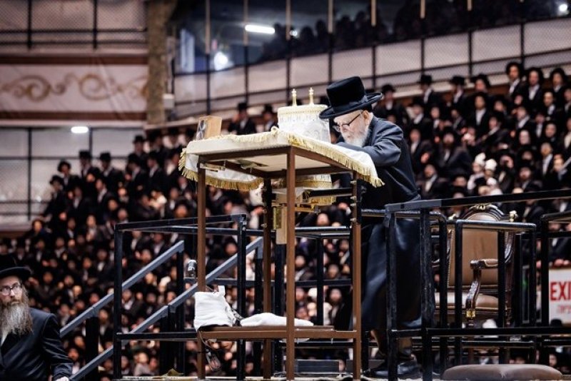 האחים לאנטשעווסקי, יוסי גולדברגר, אברומי בלום