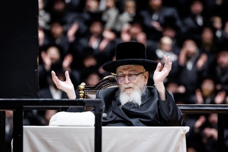 האחים לאנטשעווסקי, יוסי גולדברגר, אברומי בלום