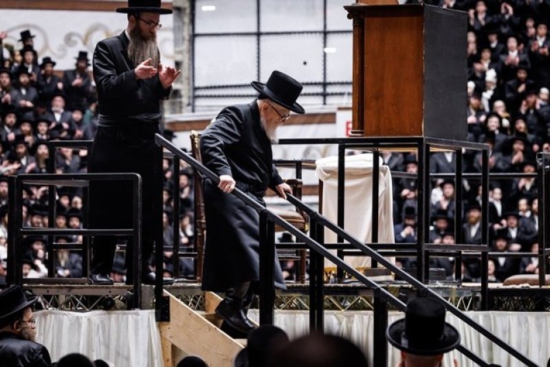 האחים לאנטשעווסקי, יוסי גולדברגר, אברומי בלום