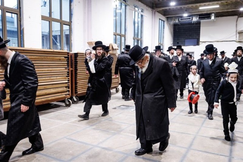 האחים לאנטשעווסקי, יוסי גולדברגר, אברומי בלום