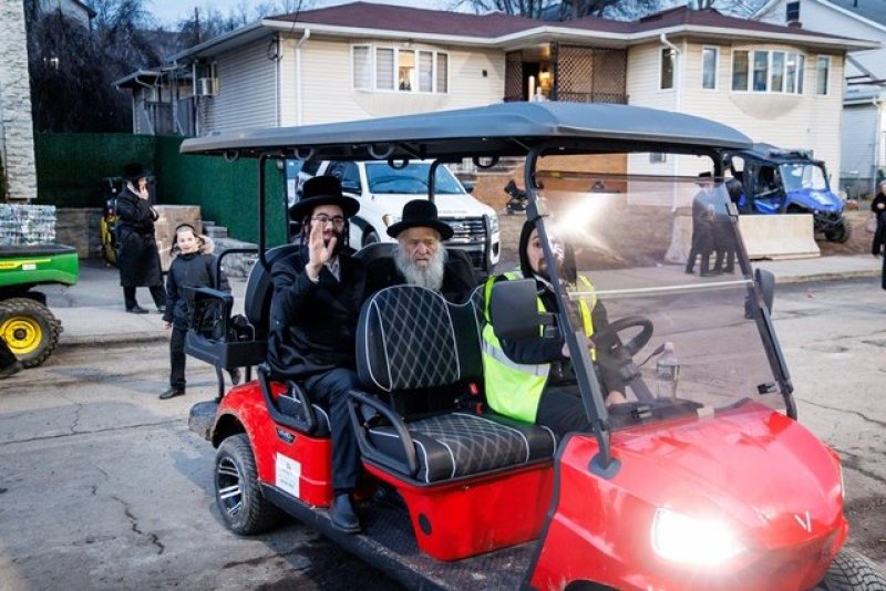 האחים לאנטשעווסקי, יוסי גולדברגר, אברומי בלום