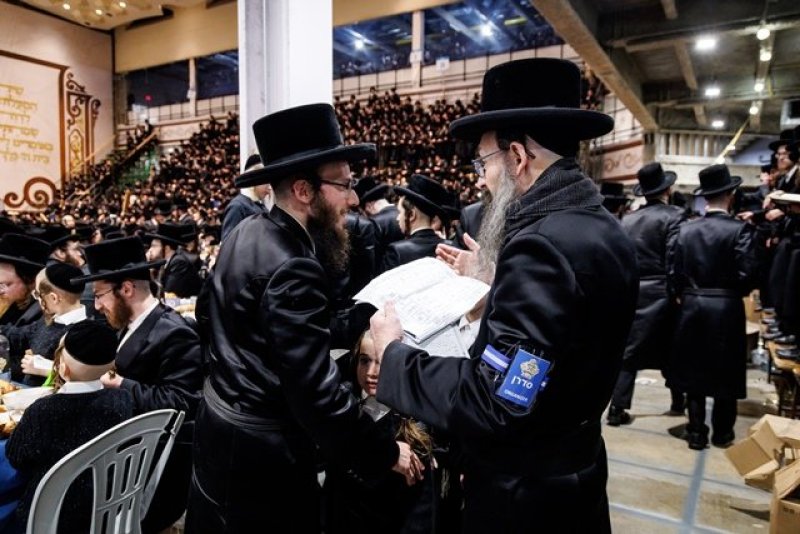 האחים לאנטשעווסקי, יוסי גולדברגר, אברומי בלום