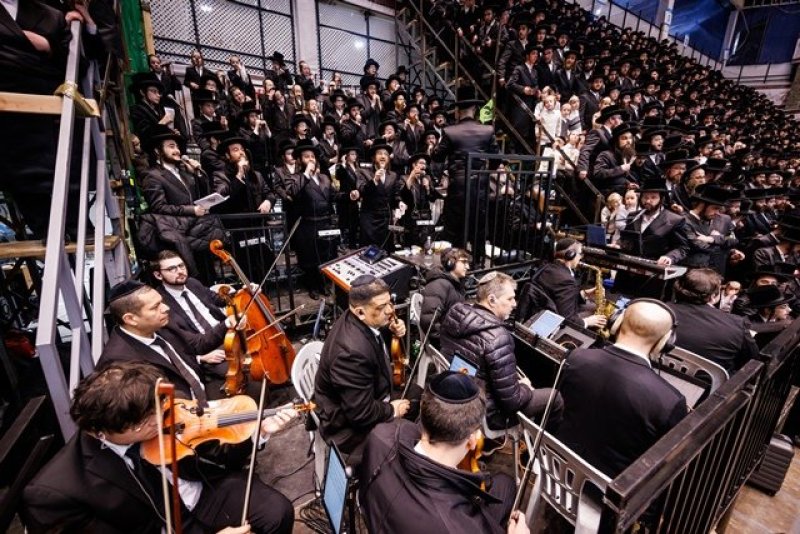 האחים לאנטשעווסקי, יוסי גולדברגר, אברומי בלום