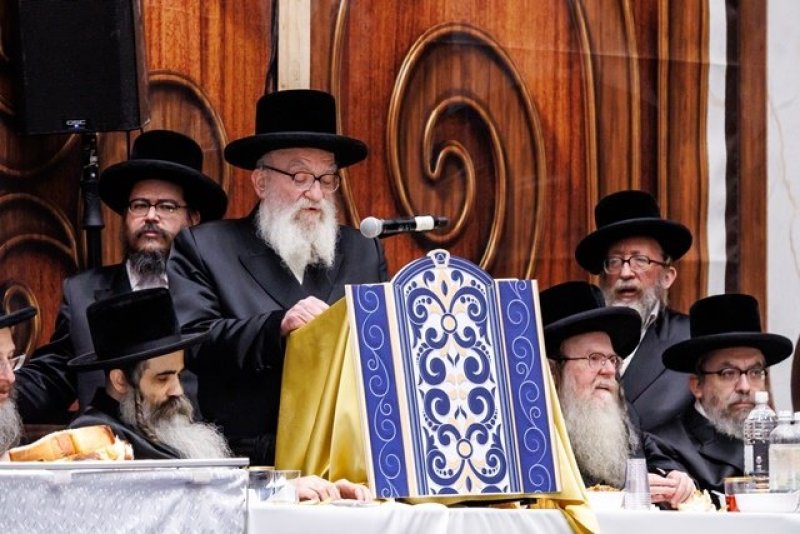 האחים לאנטשעווסקי, יוסי גולדברגר, אברומי בלום