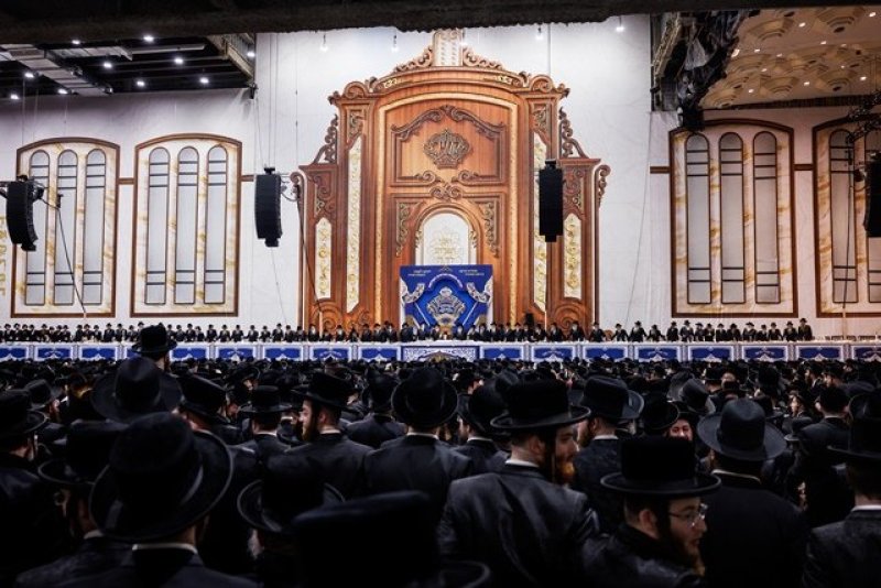 האחים לאנטשעווסקי, יוסי גולדברגר, אברומי בלום