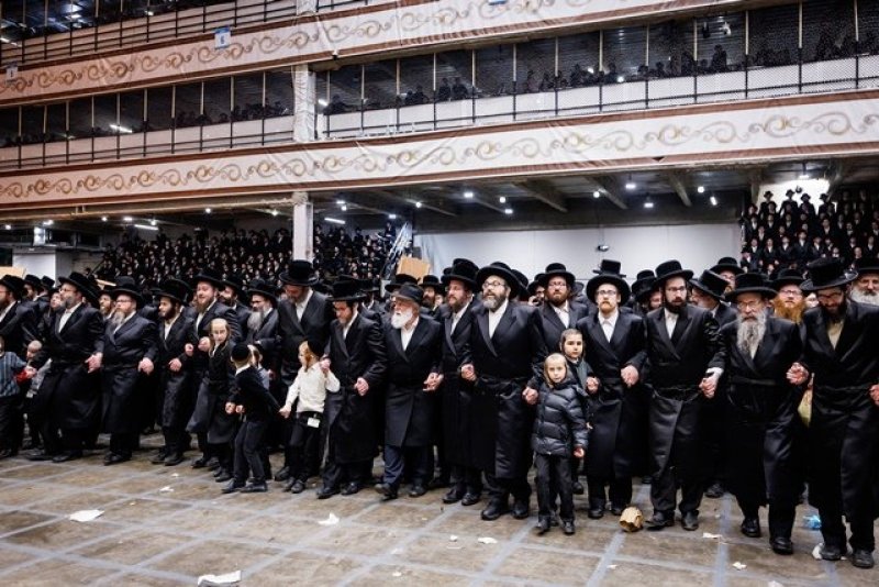 האחים לאנטשעווסקי, יוסי גולדברגר, אברומי בלום