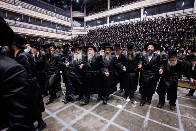 האחים לאנטשעווסקי, יוסי גולדברגר, אברומי בלום