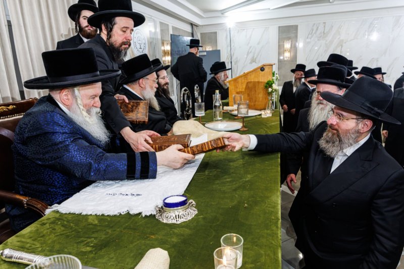 האחים לאנטשעווסקי