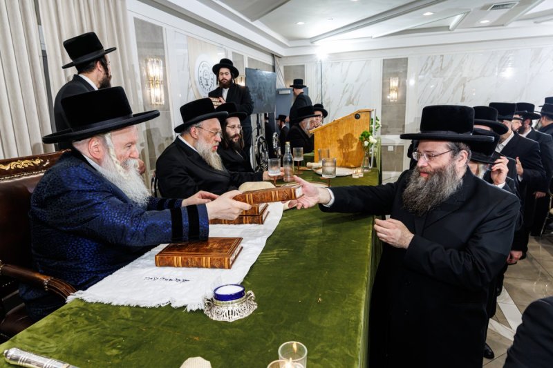 האחים לאנטשעווסקי