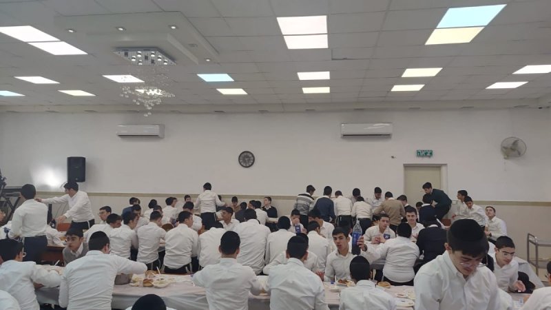 באדיבות המצלם