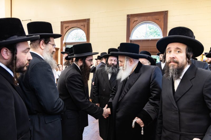 באדיבות המצלם