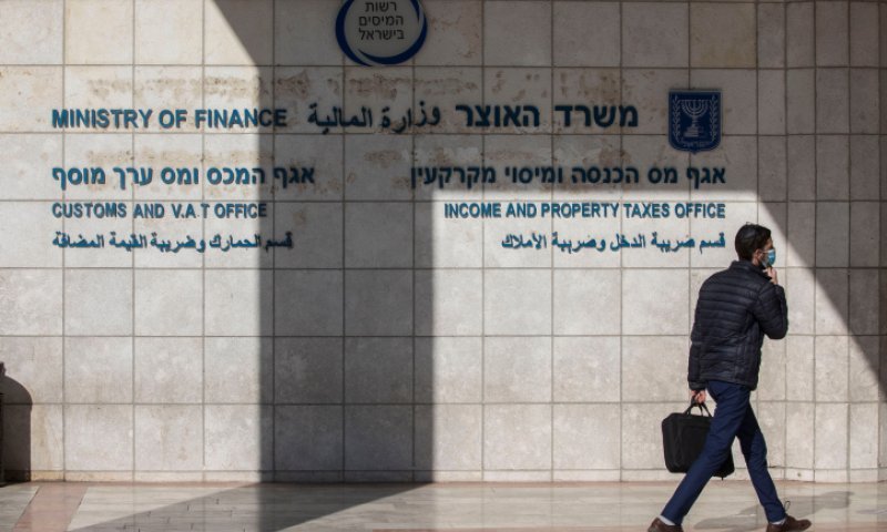 תוצאה של כיפופי ידיים: הממשלה תבצע קיצוץ של 3 מליארד ש"ח