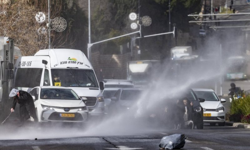 הוארך מעצר המטפלות | עימותים בשורת מוקדים - לפני הדיון על נתיחת הפעוטות