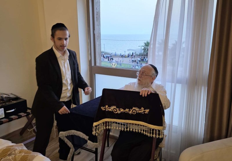 באדיבות המצלם