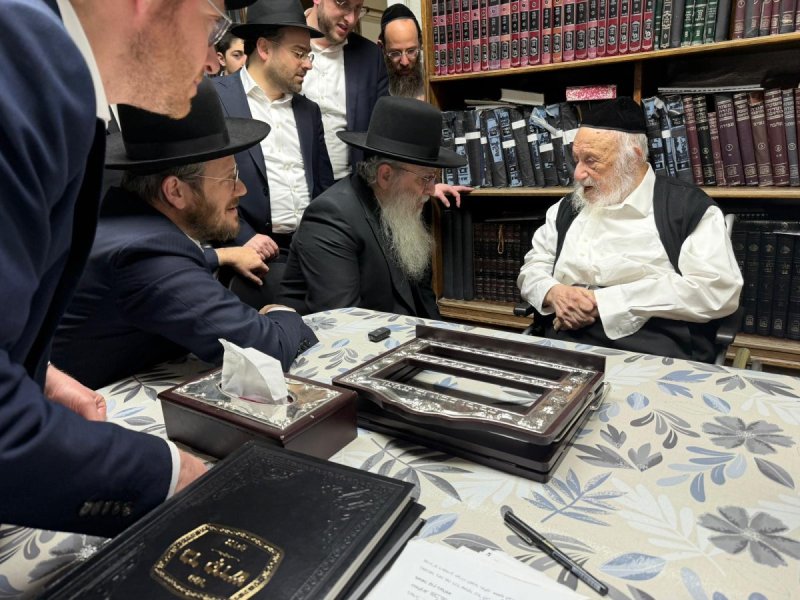 שמוליק קורלנסקי