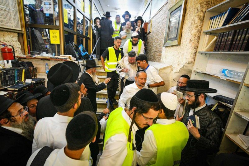 ארי קופרשטוק ומאיר אדרי