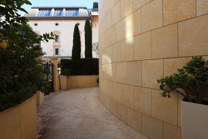 מרדכי לובעצקי