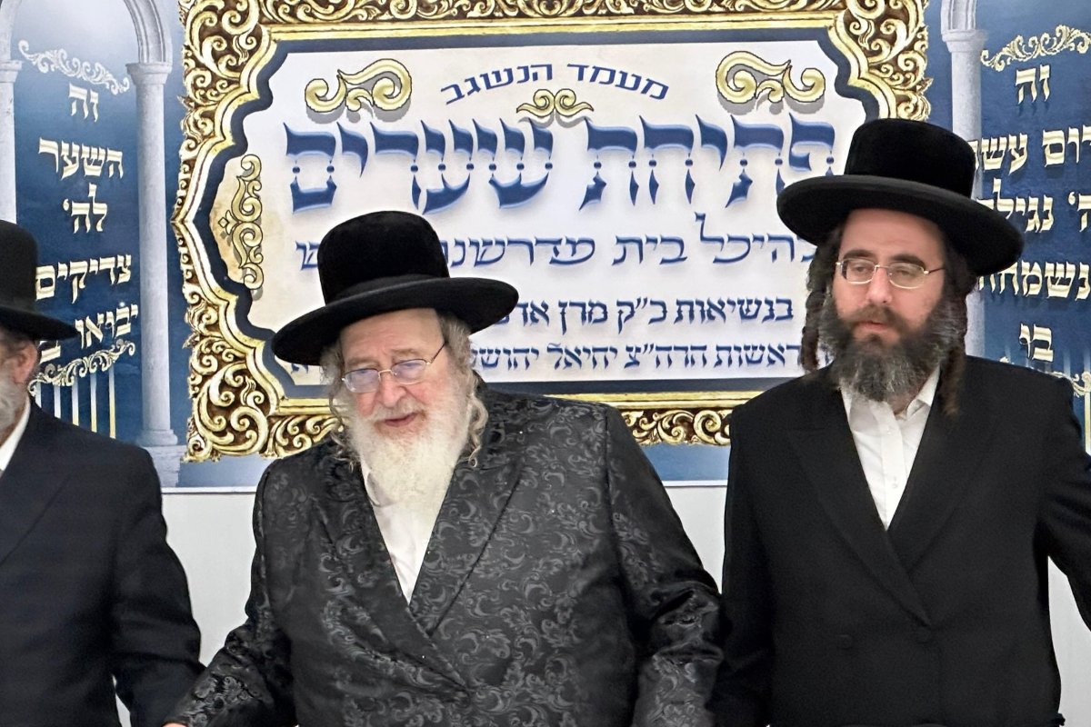 באדיבות המצלם