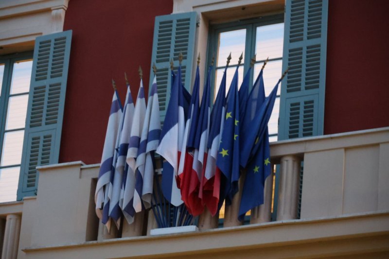 מרדכי לובעצקי