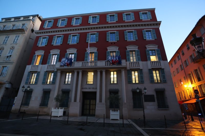 מרדכי לובעצקי