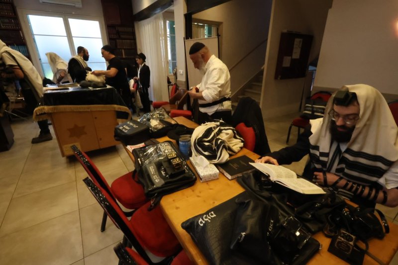 מרדכי לובעצקי