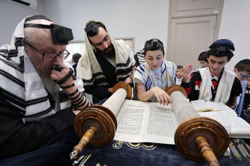 מרדכי לובעצקי