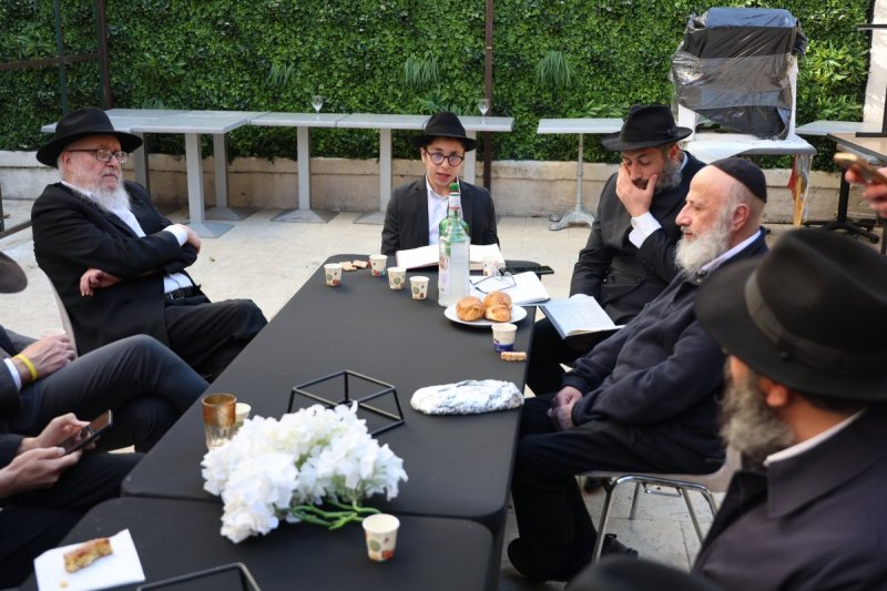 מרדכי לובעצקי