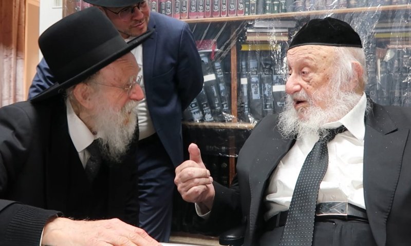 צפו: הגר''ש גלאי ביקש מראש הישיבה לספר בעברית