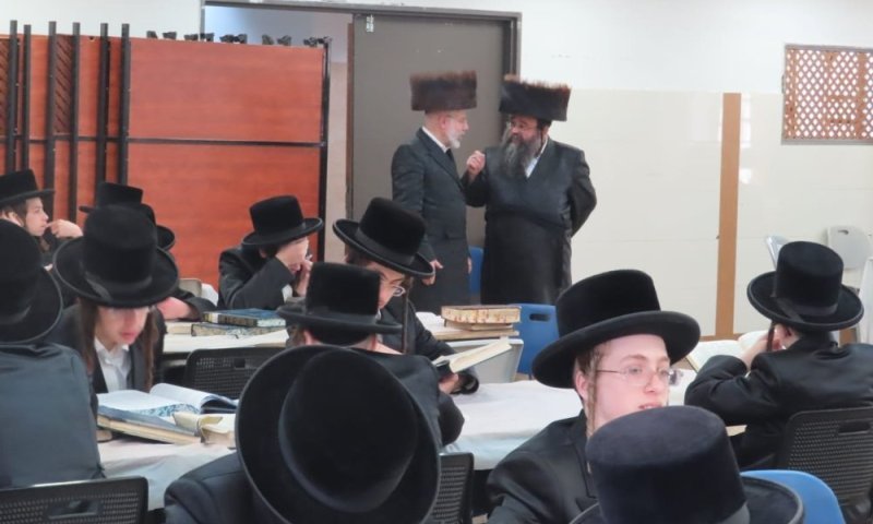 זמן ושמו 'בין הזמנים': המיזם ששינה את בתי הכנסת באשדוד
