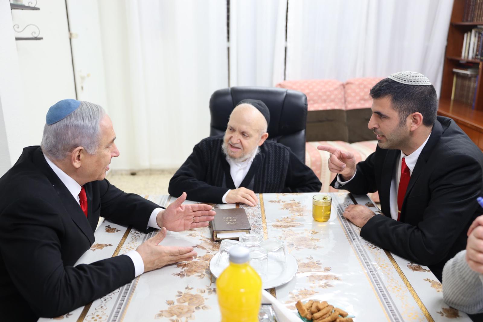 באדיבות המצלם