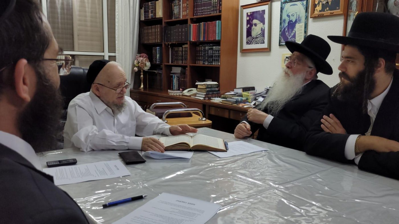 באדיבות המצלם