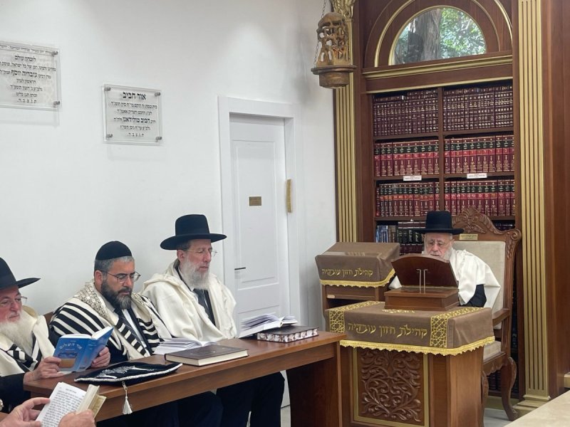 באדיבות המצלם